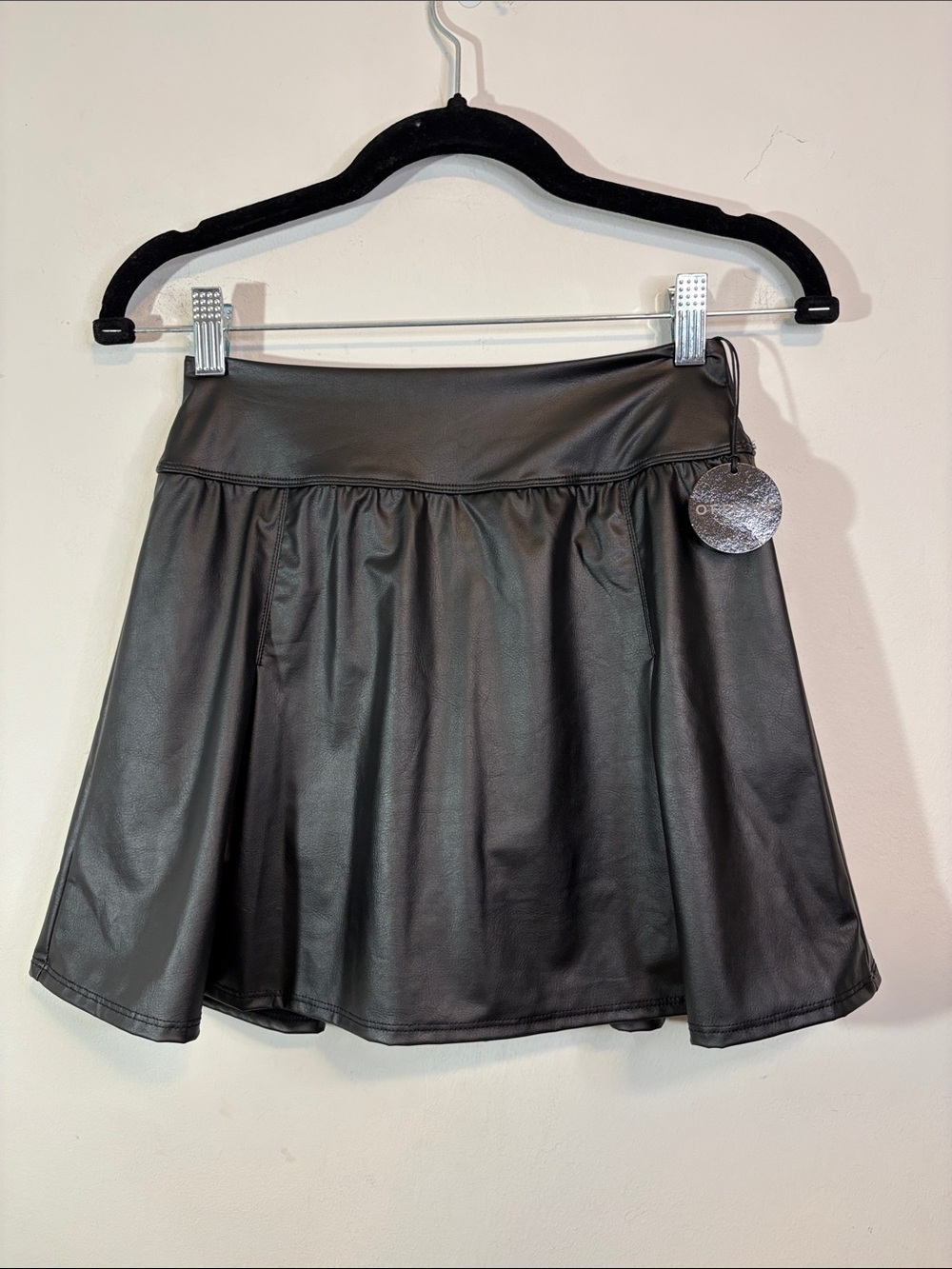 NWT Offline By Aerie Real Luxe Faux Leather Mini Skirt Shorts Lined Pockets XS